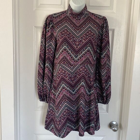 Live To Be Spoiled Chevron Print Boho Long Sleeve Dress Women’s Size S - Picture 1 of 13